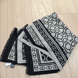 Bloomingdale’s 150 Anniversary Black and Gray Patterned Scarf-Long-NWT